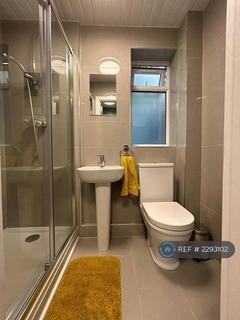 5 bedroom terraced house to rent, Bear Road, Brighton, BN2