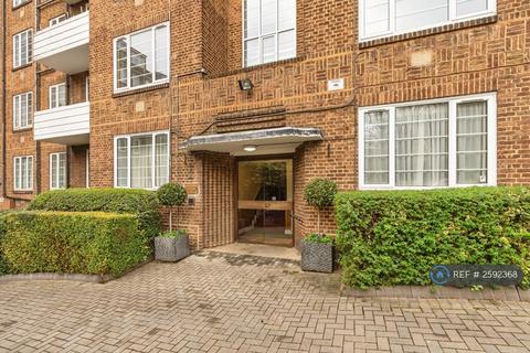 3 bedroom flat to rent, Heathway Court, London, NW3