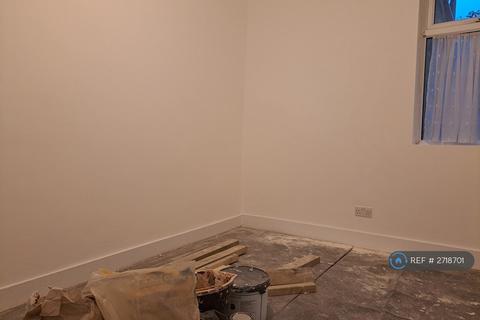 1 bedroom flat to rent, Cambus Road, London, E16