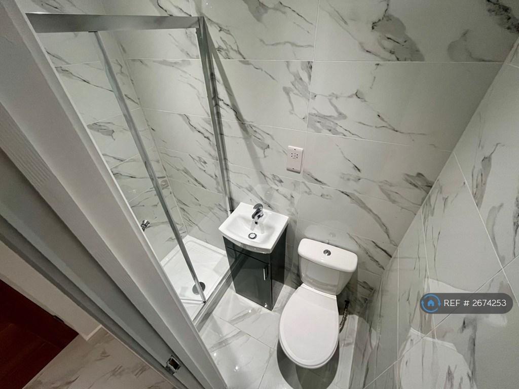 Shower-Room
