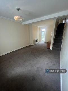 2 bedroom terraced house to rent, Hale Road, Widnes, WA8