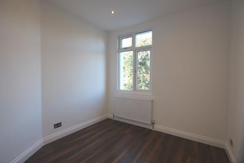 3 bedroom maisonette to rent, Burnley Road, London