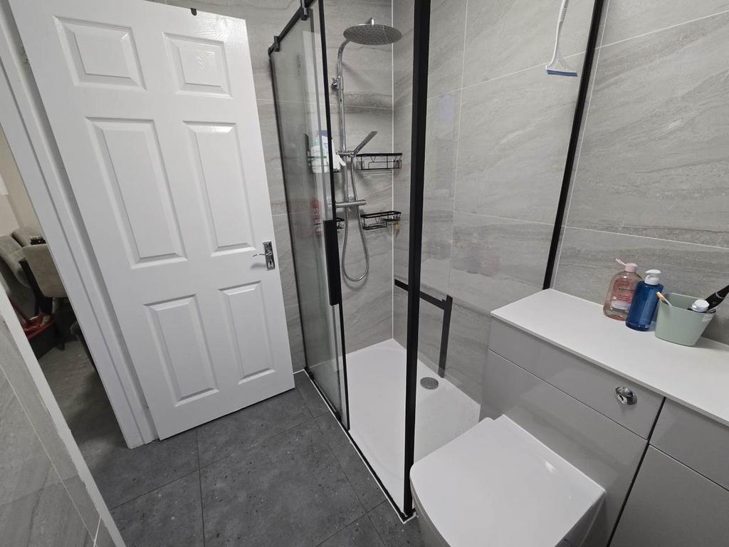 Ground floor shower
