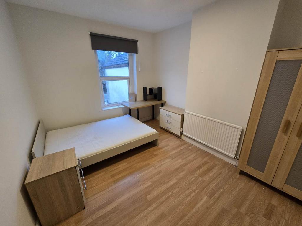 First floor middle b