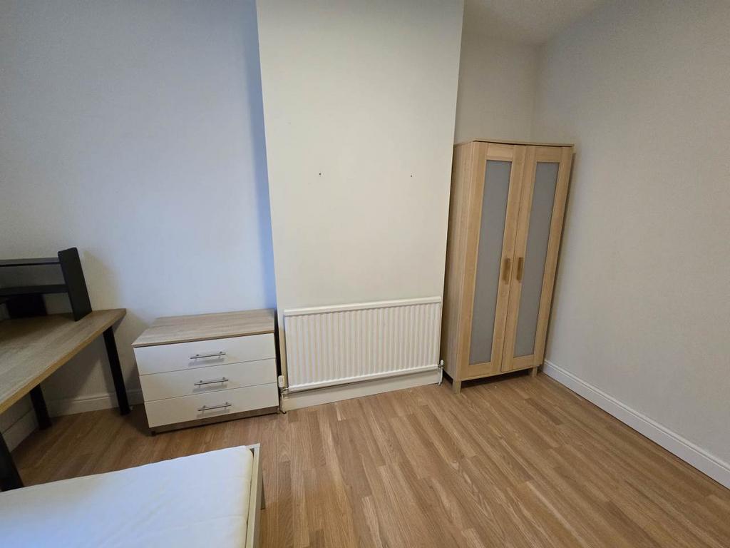 First floor middle b