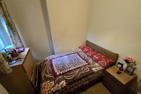 1 bedroom flat to rent, Claude Road, Roath,