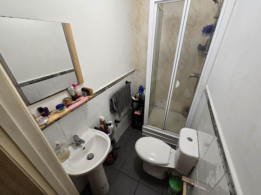 Bathroom (1)