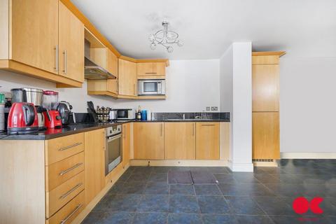 1 bedroom flat for sale, Cassilis Road, London E14