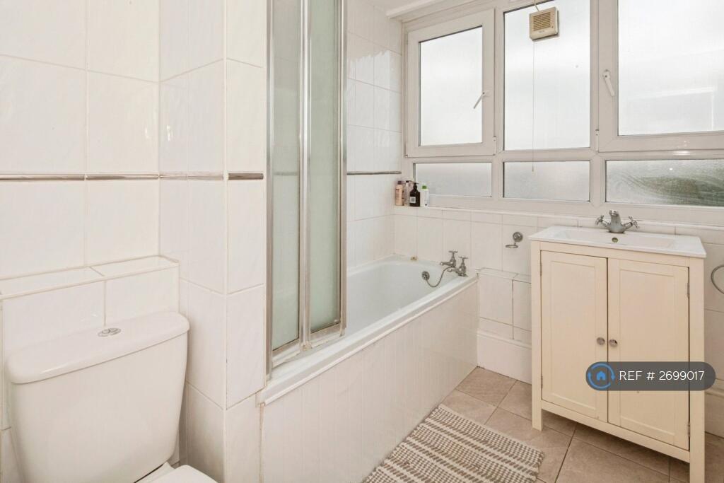 Upstairs Bathroom