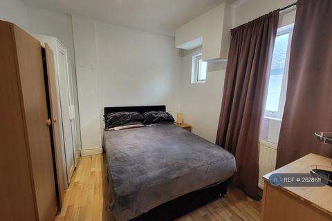 undefined, Finchley Road, London, NW11