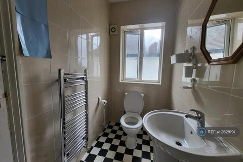 undefined, Finchley Road, London, NW11
