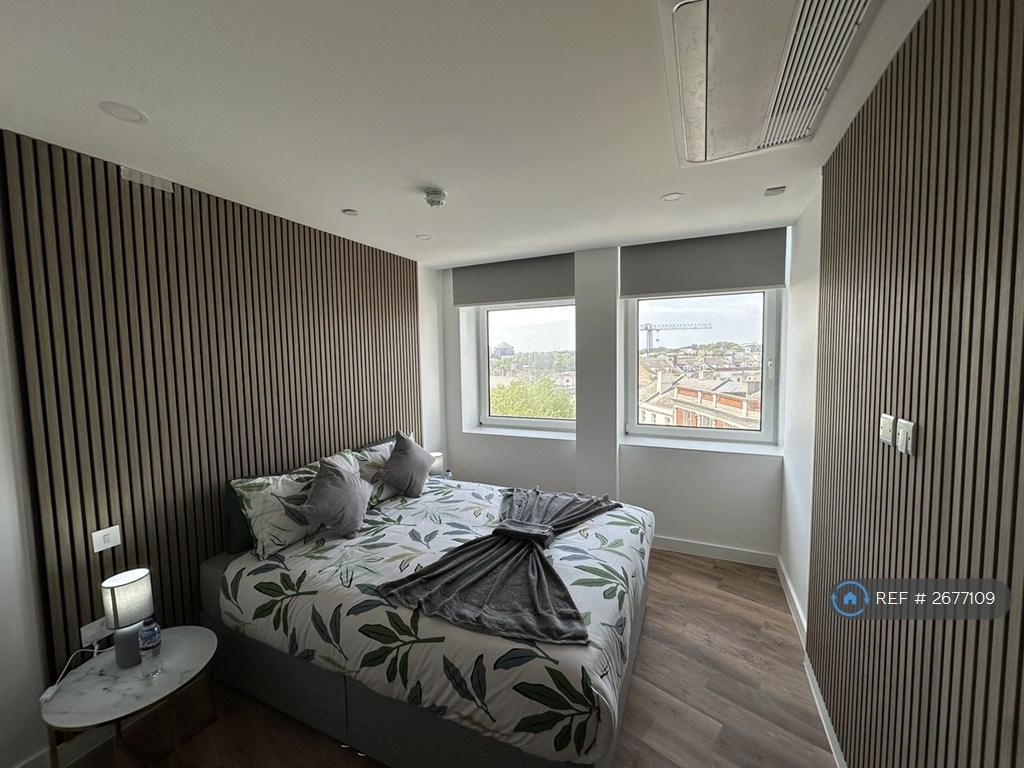 Bedroom Pic 1
