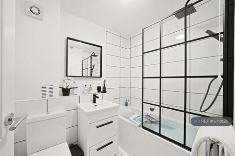 undefined, Walton Lodge, London, E18