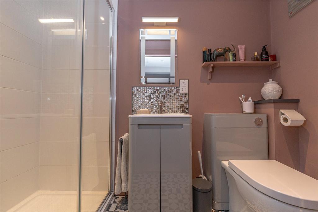 En Suite Shower Room