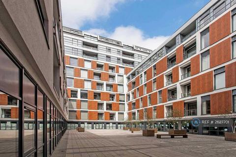 2 bedroom flat to rent, Wandsworth Road, London, SW8