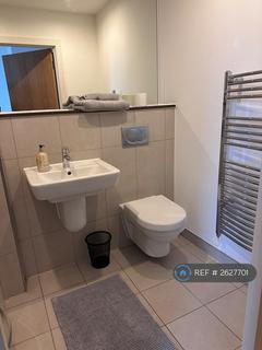 2 bedroom flat to rent, Wandsworth Road, London, SW8