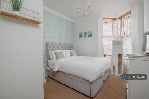 2 bedroom flat to rent, Saint Michael's Road, Bournemouth, BH2