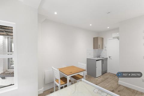 undefined, Chase Side Crescent, Enfield, EN2