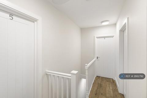 undefined, Chase Side Crescent, Enfield, EN2