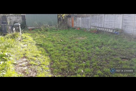 undefined, Chase Side Crescent, Enfield, EN2