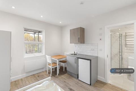 undefined, Chase Side Crescent, Enfield, EN2