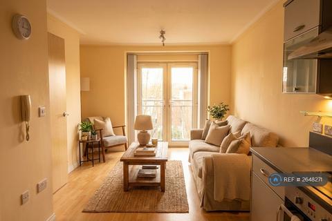 2 bedroom flat to rent, Winterthur Way, Basingstoke, RG21