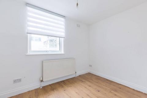 undefined, Muswell Avenue, Muswell Hill, London, N10