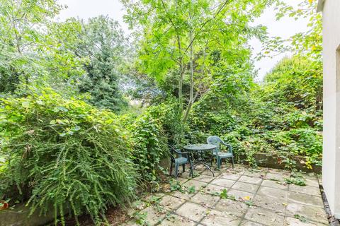 undefined, Muswell Avenue, Muswell Hill, London, N10