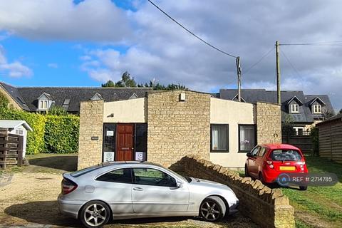 2 bedroom bungalow to rent, Detached, Upper Heyford, OX25