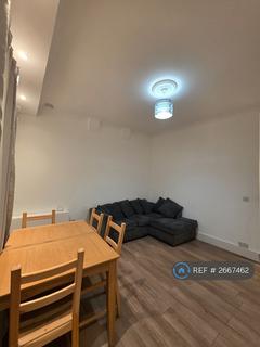 1 bedroom in a house share to rent, Maxted Road, London, SE15