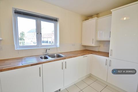 2 bedroom flat to rent, Topper Street, Cambridge, CB4