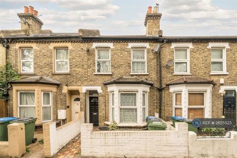 1 bedroom in a house share to rent, Farmdale Road, London, SE10