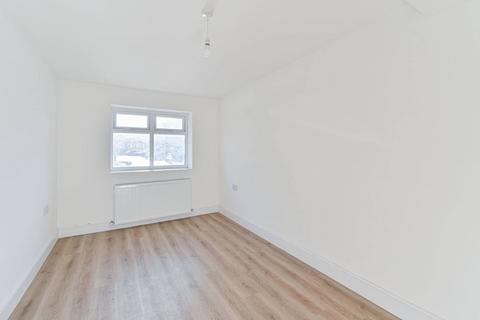 undefined, Bond Road, Mitcham, CR4