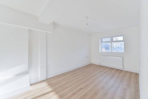 Bond Road, Mitcham, CR4