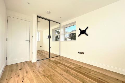 1 bedroom flat to rent, Chatsfield Place, London W5