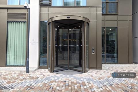 undefined, Bouchon Point, London, E1