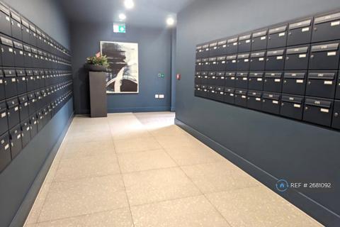 undefined, Bouchon Point, London, E1