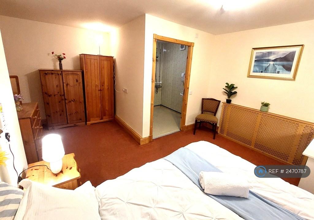 Room 9 In Main House