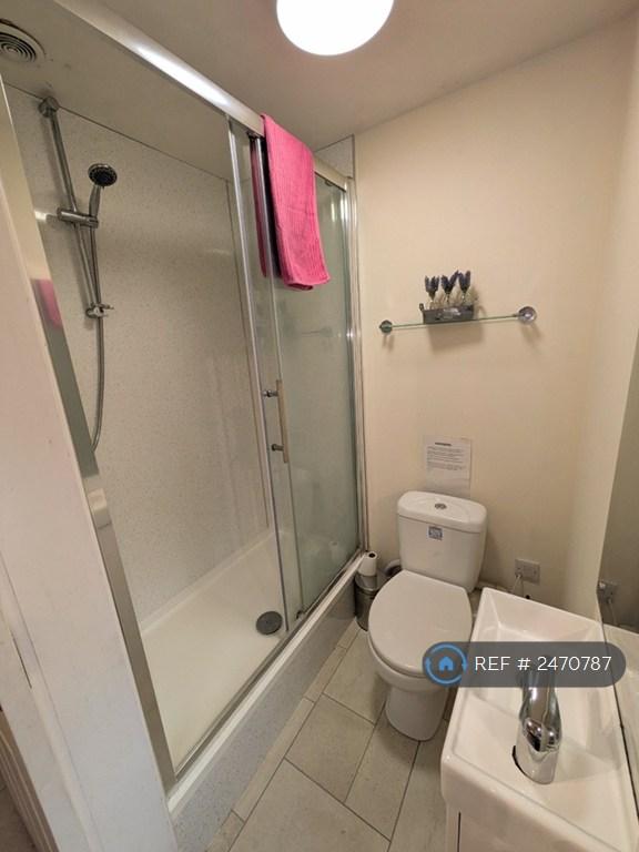 Cottage Room Ensuite