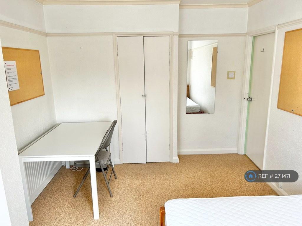 Room 1 (Upstairs Front Double Room)