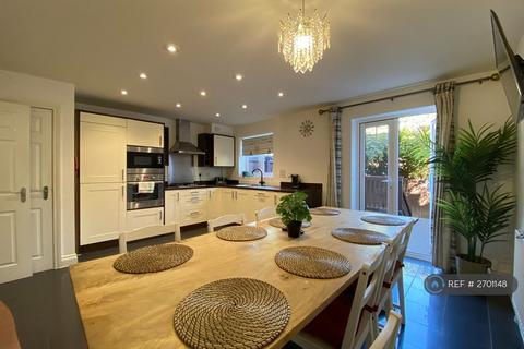 undefined, Kingsquarter, Maidenhead, SL6