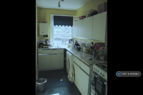 2 bedroom flat to rent, Prideaux Road, London, SW9