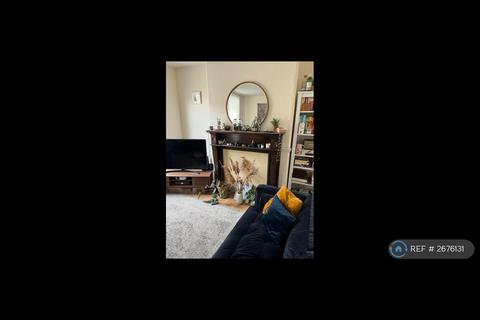 1 bedroom maisonette to rent, High Road Leyton, London, E15