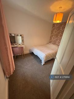 1 bedroom in a house share to rent, Summer Street, Swindon, SN2