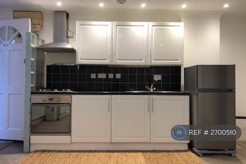 1 bedroom flat to rent, Woolwich, London, SE18