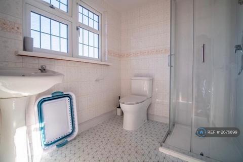 undefined, Beech Way, Twickenham, TW2