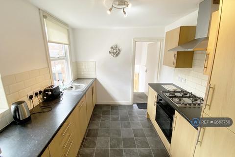 undefined, Myrtle Grove, Newcastle Upon Tyne, NE2