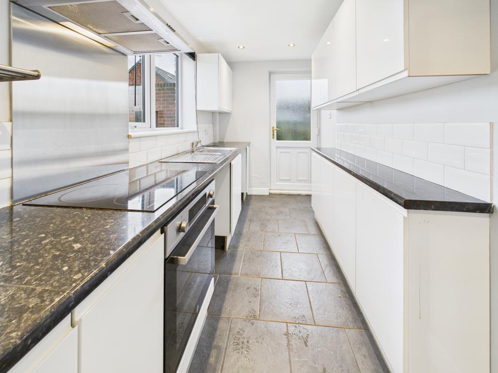 Cam04233 g0 pr0046 still025