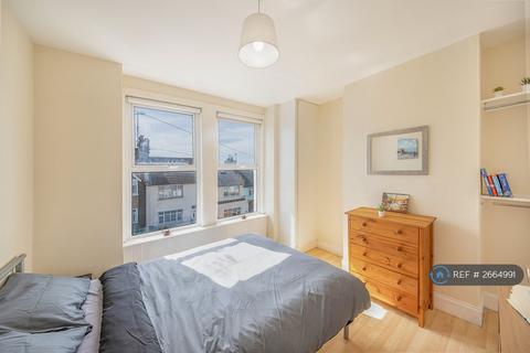 Milner Road, Brighton, BN2