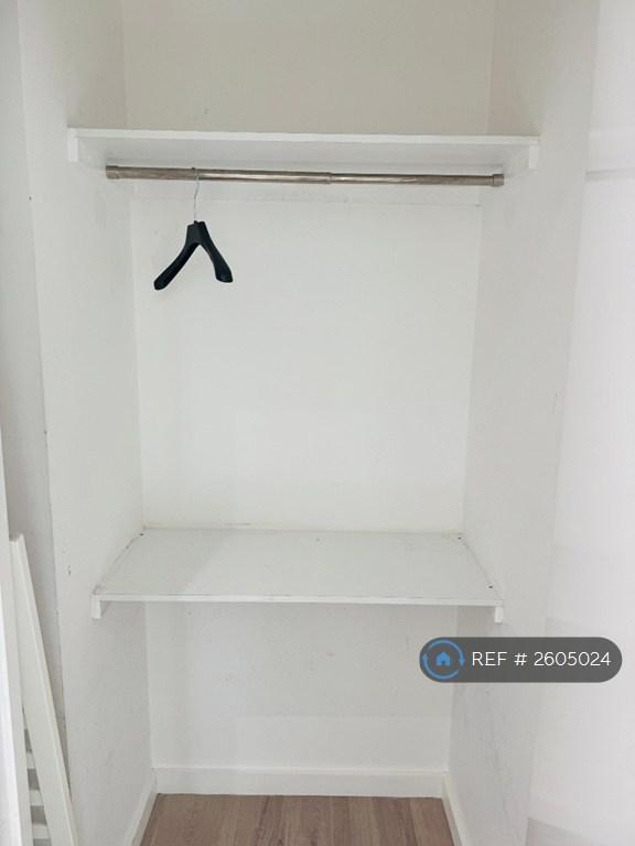 Fitted Storage 2